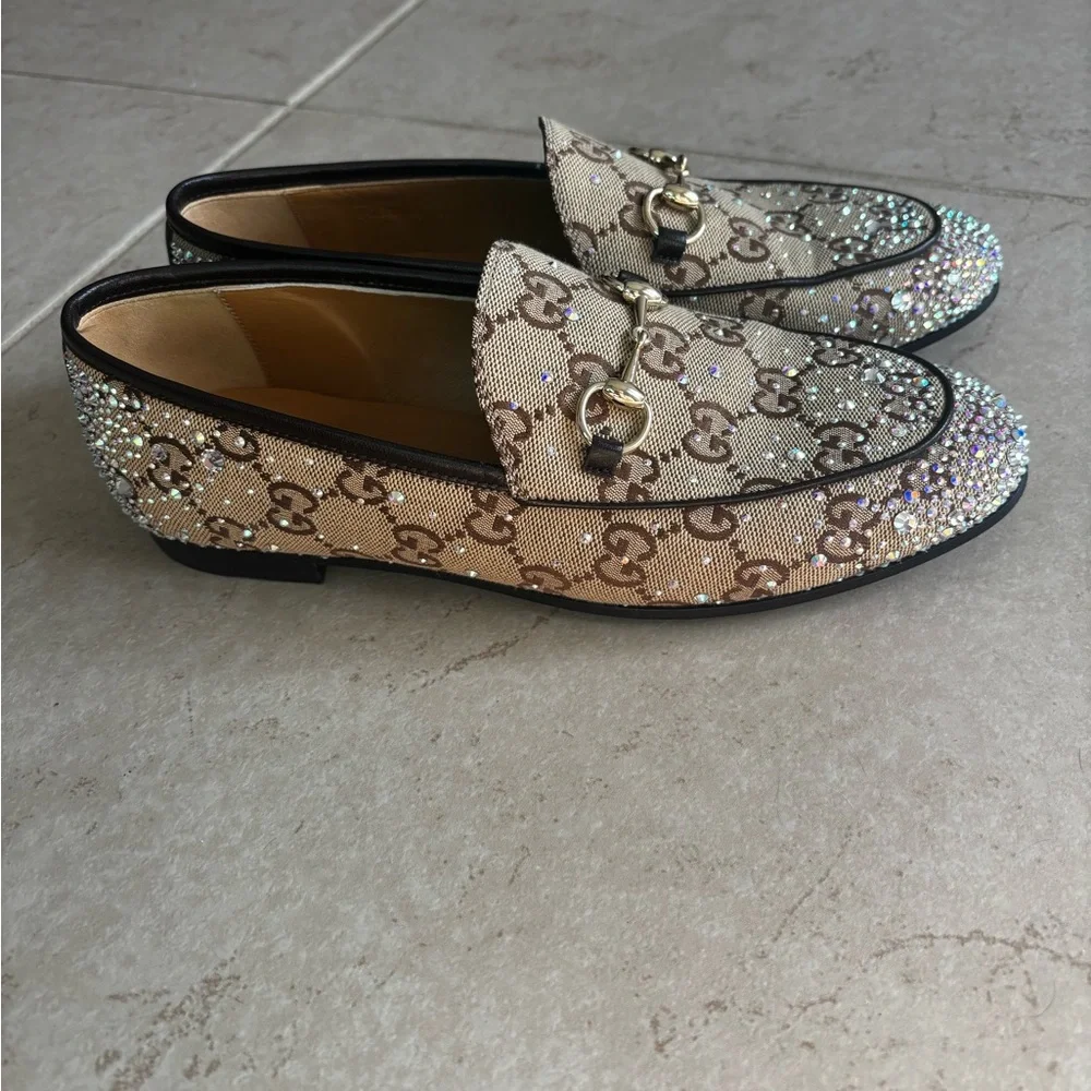 Gucci Women's Beige Loafers with Crystal Embellishments - Picture 3 of 6